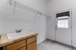 149 Trapper Ln, Kelso, WA 98626 - Photo 32