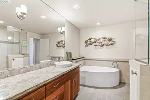 6705 NW Dogwood Dr, Vancouver, WA 98663 - Photo 10