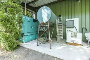 45871 Goodpasture Rd, Vida, OR 97488 - Photo 48