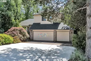 11547 SW 56th Pl, Portland, OR 97219 - Photo 2