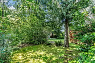 11547 SW 56th Pl, Portland, OR 97219 - Photo 44