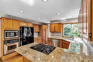 11547 SW 56th Pl, Portland, OR 97219 - Photo 12