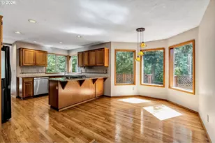 11547 SW 56th Pl, Portland, OR 97219 - Photo 10