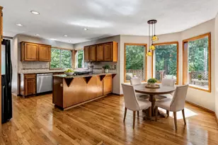 11547 SW 56th Pl, Portland, OR 97219 - Photo 10