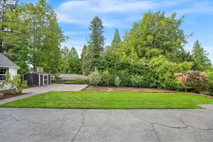 6610 SE Stark St, Portland, OR 97215 - Photo 38