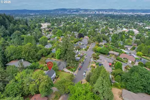 6610 SE Stark St, Portland, OR 97215 - Photo 8