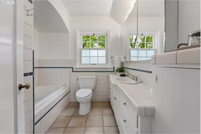 6610 SE Stark St, Portland, OR 97215 - Photo 30