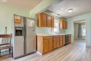 433 E Darwin St, Athena, OR 97813 - Photo 8