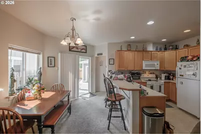 1036 9th St, Florence, OR 97439 - Photo 22