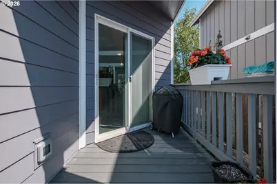 1036 9th St, Florence, OR 97439 - Photo 12