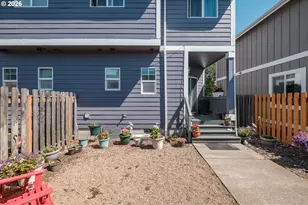 1036 9th St, Florence, OR 97439 - Photo 10