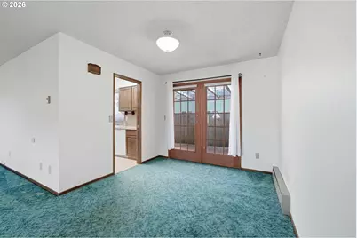801 Ash Ave, Tillamook, OR 97141 - Photo 10