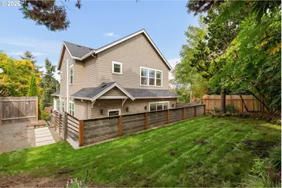 1722 SW Custer St, Portland, OR 97219 - Photo 38