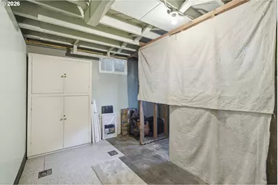 6123 NE Halsey St, Portland, OR 97213 - Photo 34