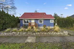 6123 NE Halsey St, Portland, OR 97213 - Photo 2