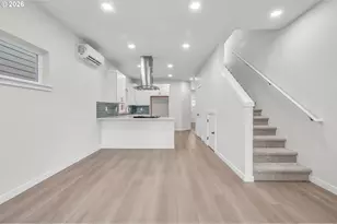 9261 E Burnside St, Portland, OR 97216 - Photo 12