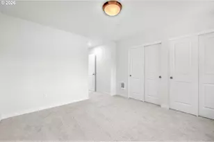 9261 E Burnside St, Portland, OR 97216 - Photo 14