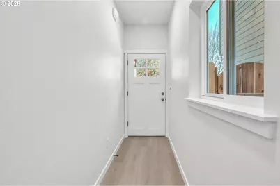 9261 E Burnside St, Portland, OR 97216 - Photo 4