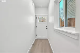 9261 E Burnside St, Portland, OR 97216 - Photo 4