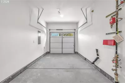 9261 E Burnside St, Portland, OR 97216 - Photo 26