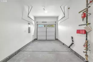 9261 E Burnside St, Portland, OR 97216 - Photo 26