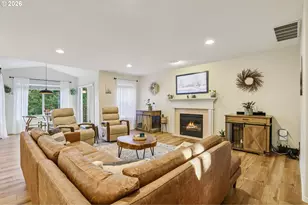 915 NW Vinca Ln, Camas, WA 98607 - Photo 10