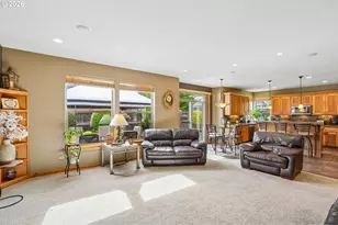 286 SE Condor Dr, Gresham, OR 97080 - Photo 8