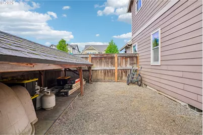 286 SE Condor Dr, Gresham, OR 97080 - Photo 38
