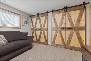 698 S Cascade Dr, Woodburn, OR 97071 - Photo 16