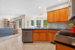 2109 N Nugget Ln, Newberg, OR 97132 - Photo 14