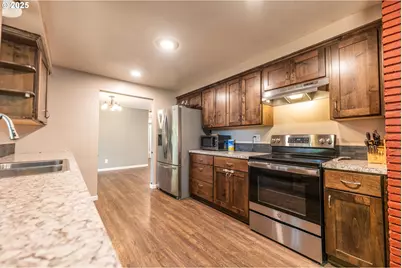 4845 Coloma Dr SE, Salem, OR 97302 - Photo 12