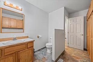 880 F St, Baker City, OR 97814 - Photo 14