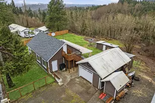 228 Holcomb Spur Rd, Kelso, WA 98626 - Photo 2