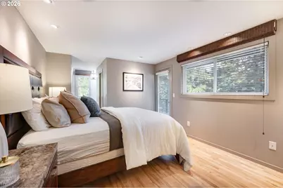 211 NW Seblar Dr, Portland, OR 97210 - Photo 14