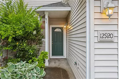 12920 SW Cherry Blossom Ct, Beaverton, OR 97008 - Photo 4