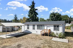 435 Spruce St, Yoncalla, OR 97499 - Photo 1