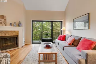 4000 Carman Dr, Lake Oswego, OR 97035 - Photo 4