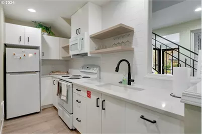 4000 Carman Dr #106, Lake Oswego, OR 97035 - Photo 30