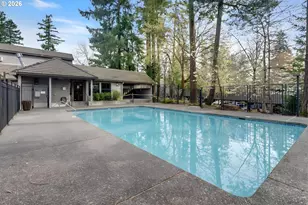 4000 Carman Dr, Lake Oswego, OR 97035 - Photo 38