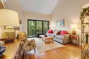 4000 Carman Dr, Lake Oswego, OR 97035 - Photo 4