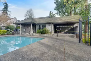 4000 Carman Dr, Lake Oswego, OR 97035 - Photo 36