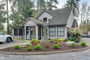 4000 Carman Dr, Lake Oswego, OR 97035 - Photo 26
