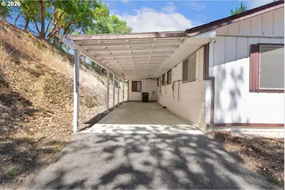 1275 Arcadia Dr, Roseburg, OR 97471 - Photo 32