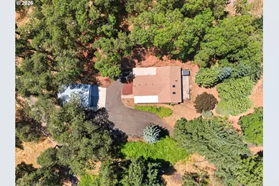 1275 Arcadia Dr, Roseburg, OR 97471 - Photo 38
