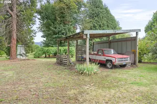 38761 Flowerdale Dr, Springfield, OR 97478 - Photo 40