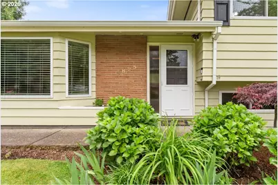 3825 SE 166th Ct, Portland, OR 97236 - Photo 2