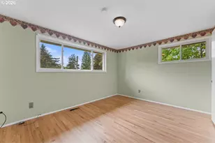 3825 SE 166th Ct, Portland, OR 97236 - Photo 18