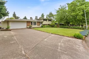 3825 SE 166th Ct, Portland, OR 97236 - Photo 30