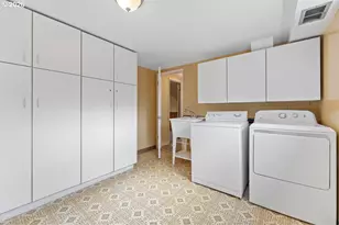 3825 SE 166th Ct, Portland, OR 97236 - Photo 28