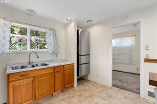 5669 Hwy 30w, The Dalles, OR 97058 - Photo 18